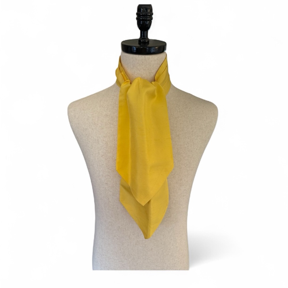Vintage Saks Fifth Avenue Vibrant Yellow Silk Ascot tie